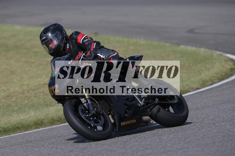 /11 28.04.2026  PROMAX ADR/Gruppe gruen/212